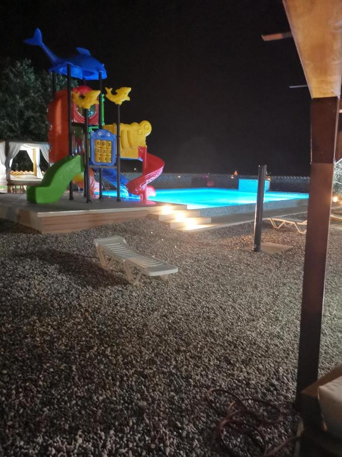 Hotel Large Camper In The Olive Grove Banjole Exterior foto